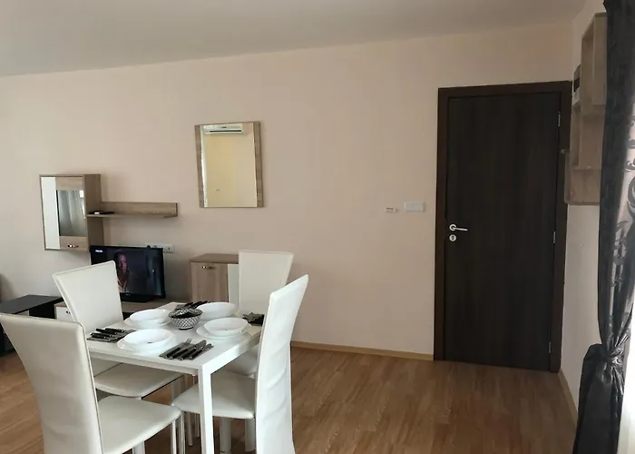 Palace De Luxe - Pomorie